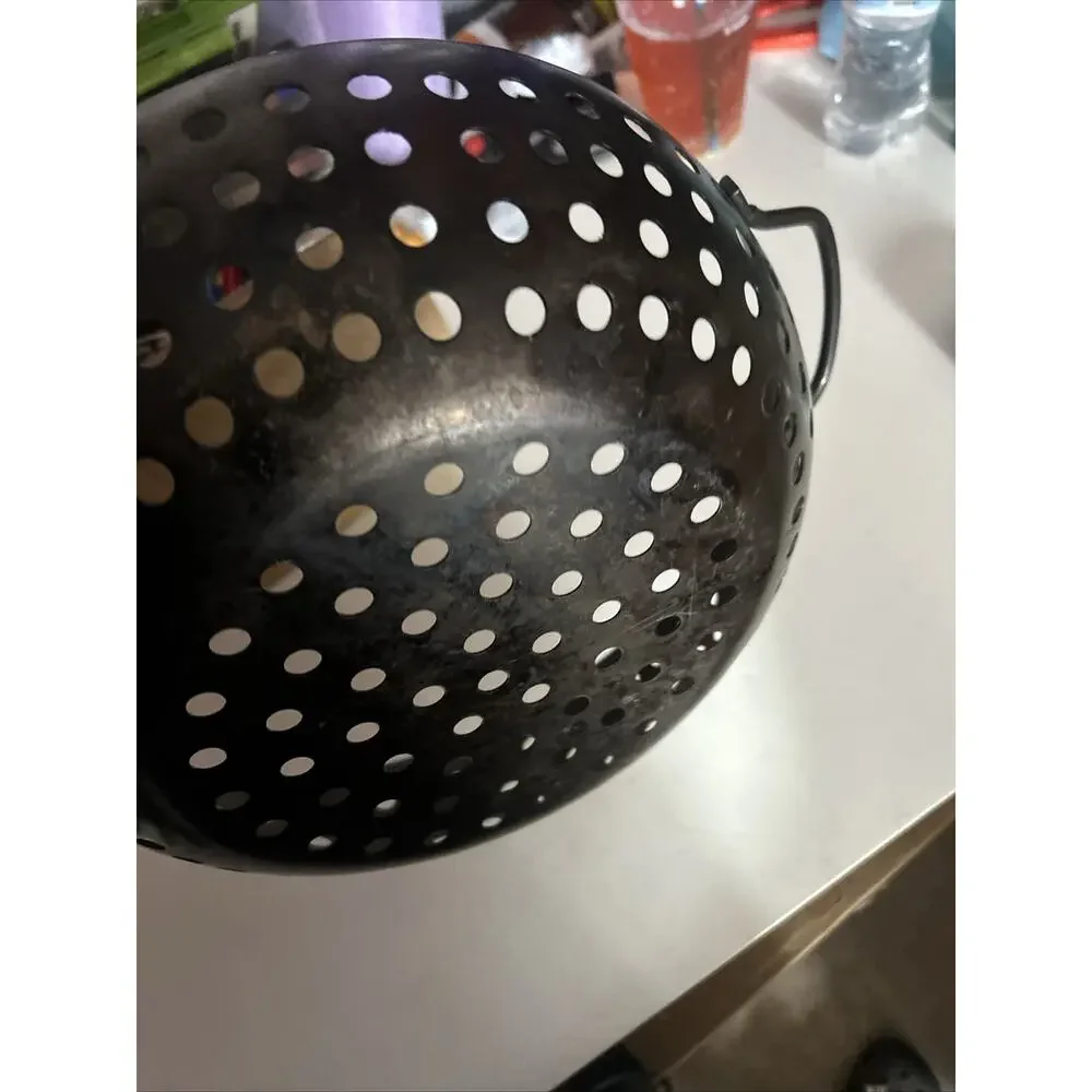 Large Metal Wok Grilling Pan Colander UNIQUE DESIGN Great for any Home